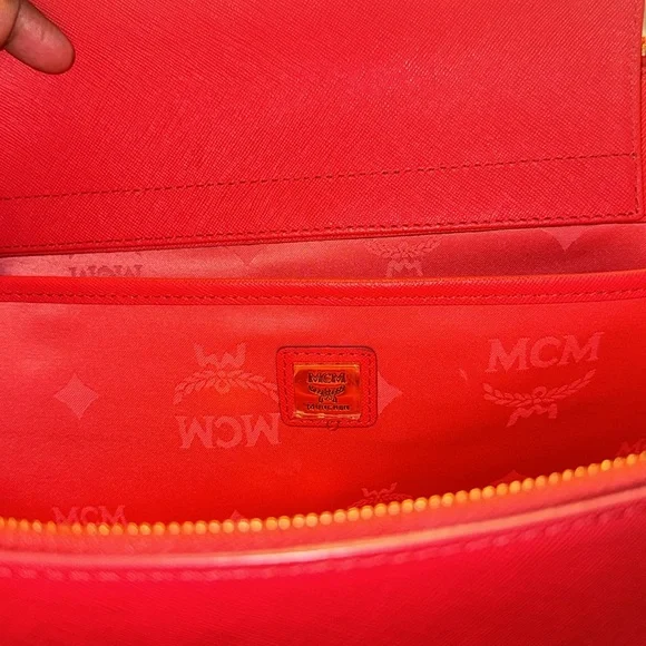 Authentic MCM Nouvo Saffiano Handbag missing Cross Body Strap EUC in Tomato Red - Picture 6 of 17